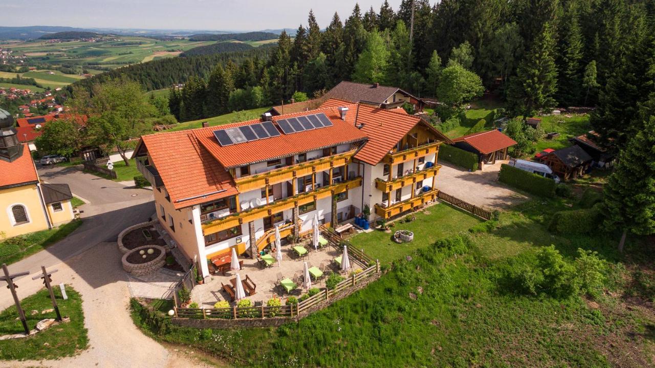 Kolmsteiner Hof Hotel Neukirchen beim Heiligen Blut Bagian luar foto